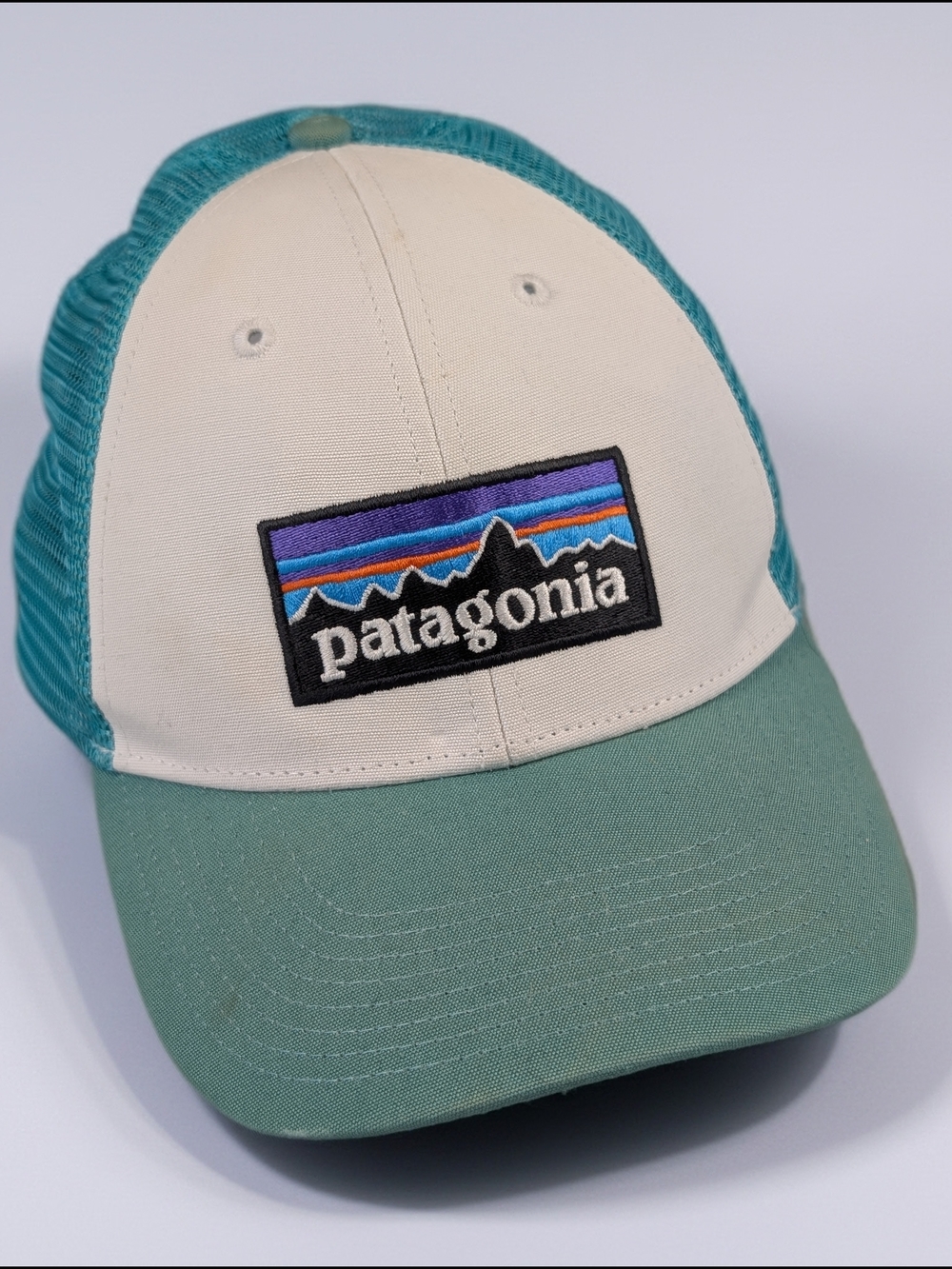 Patagonia Two-Tone Mesh‎ Trucker Hat - Teal & Cream